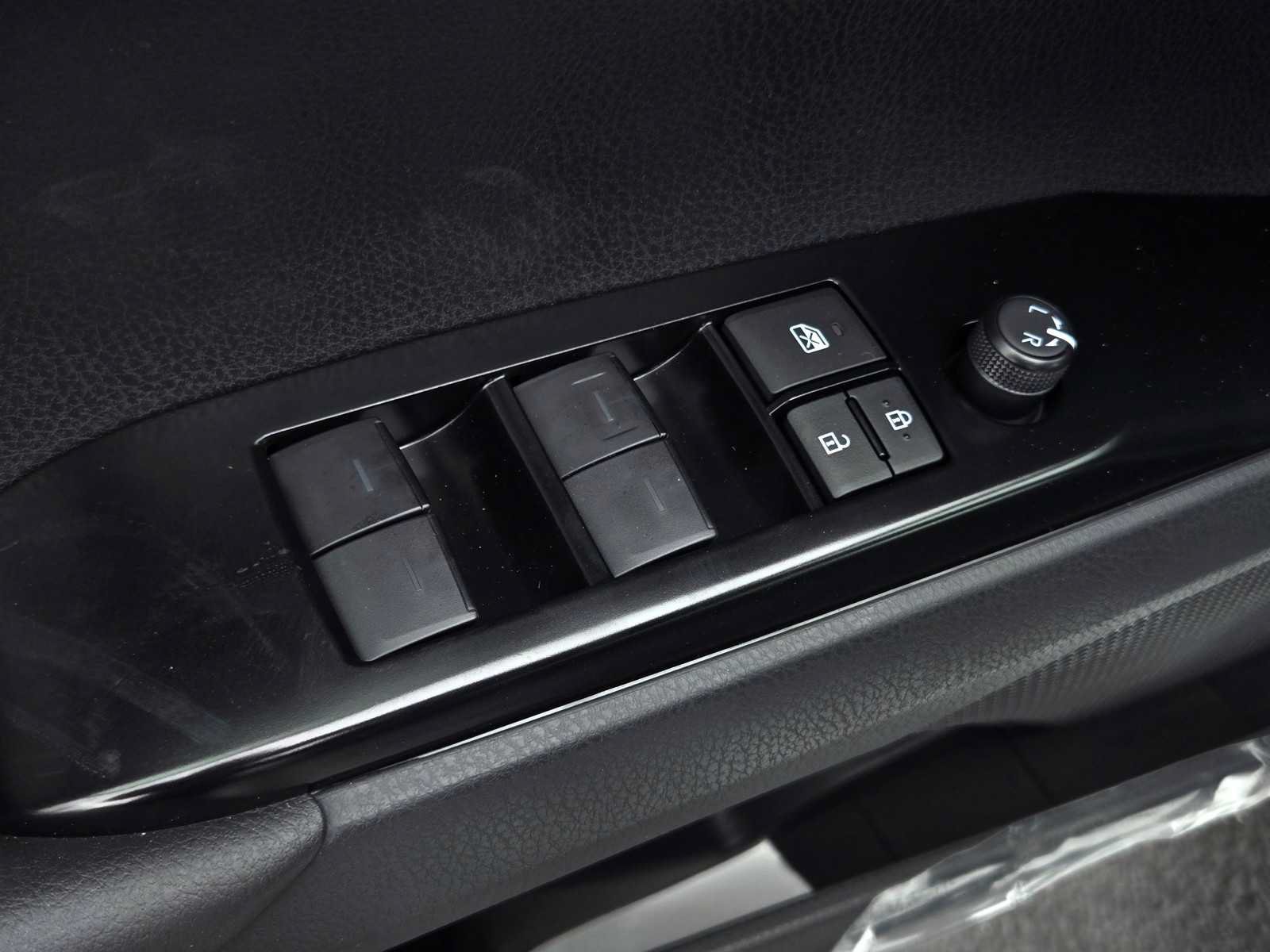Certified 2026 Toyota Camry SE w/ Convenience Package FWD image 10