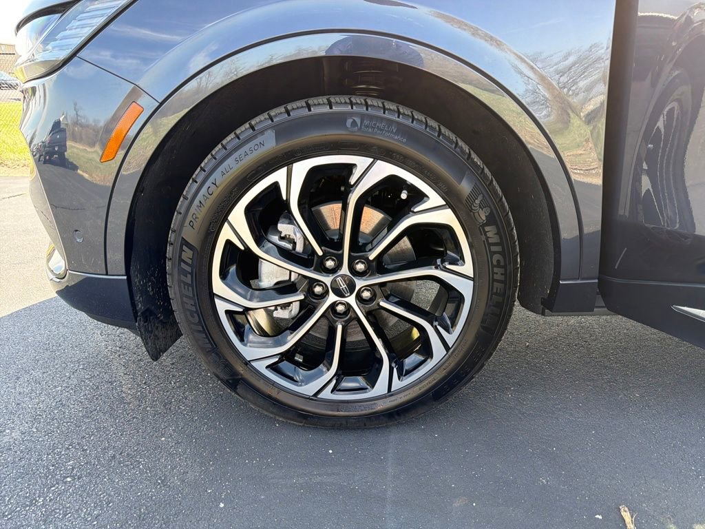 Used 2024 Lincoln Nautilus Reserve w/ Equipment Group 203A image 30