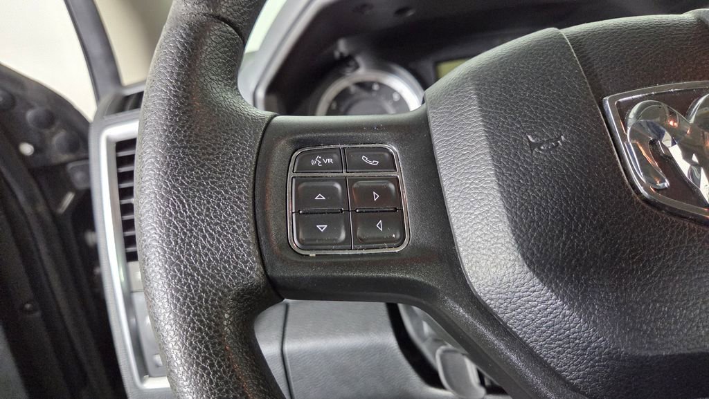 Used 2018 RAM 1500 Classic SLT AWD/4WD image 15