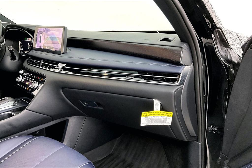 Certified 2026 INFINITI QX60 Sport AWD/4WD image 21