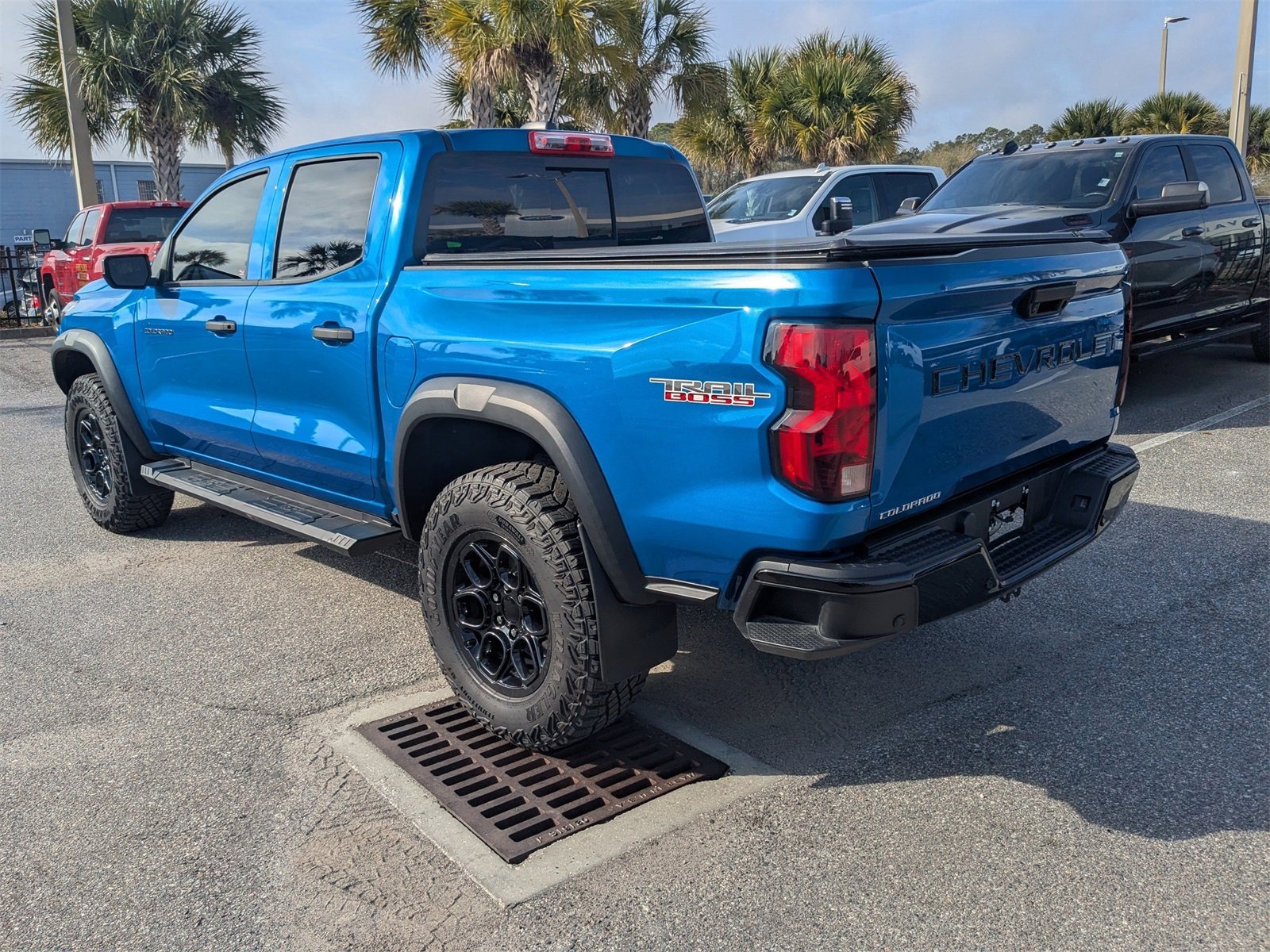 Used 2024 Chevrolet Colorado Trail Boss image 6