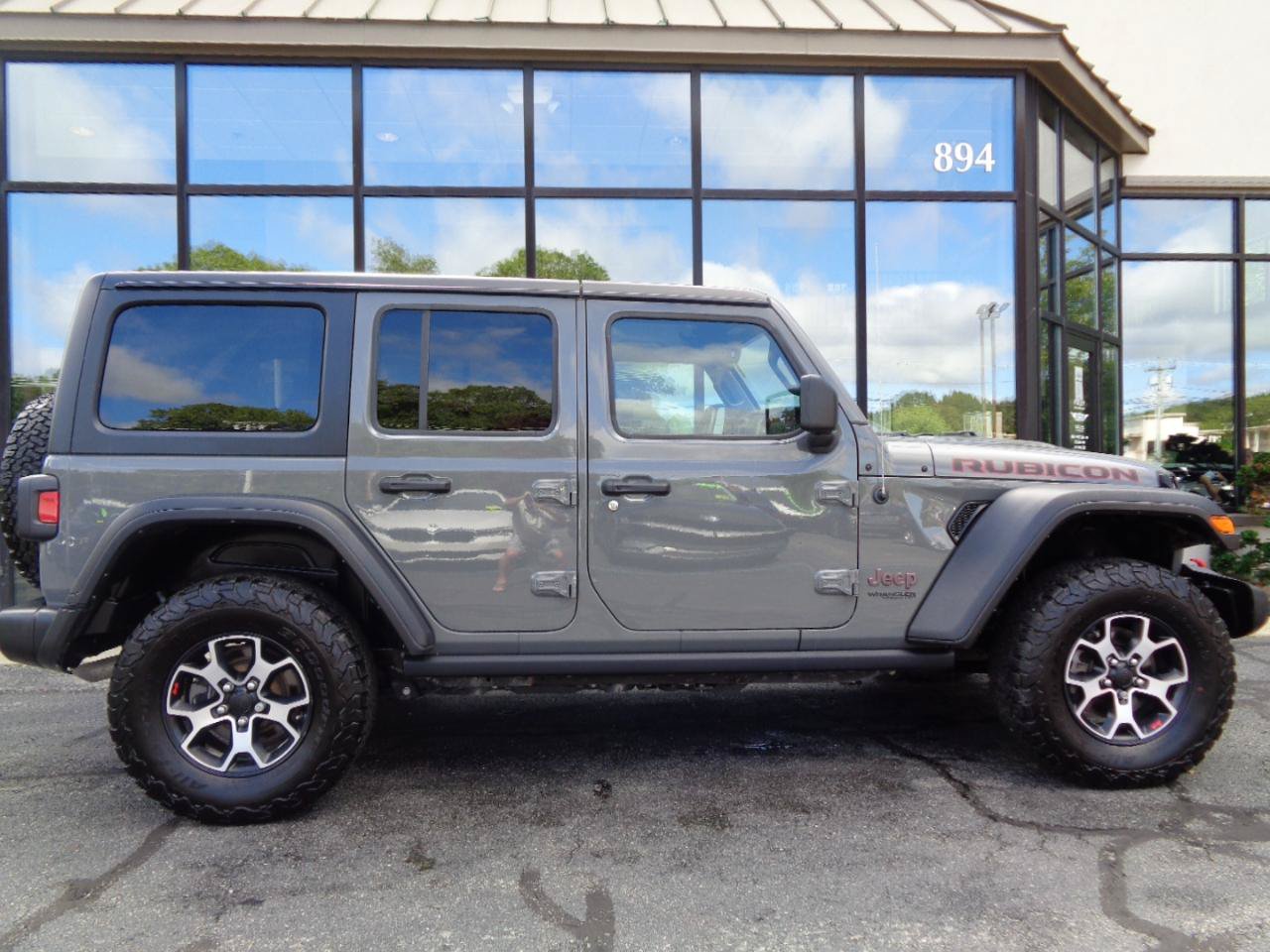 Used 2021 Jeep Wrangler Unlimited Rubicon w/ Dual Top Group AWD/4WD image 4