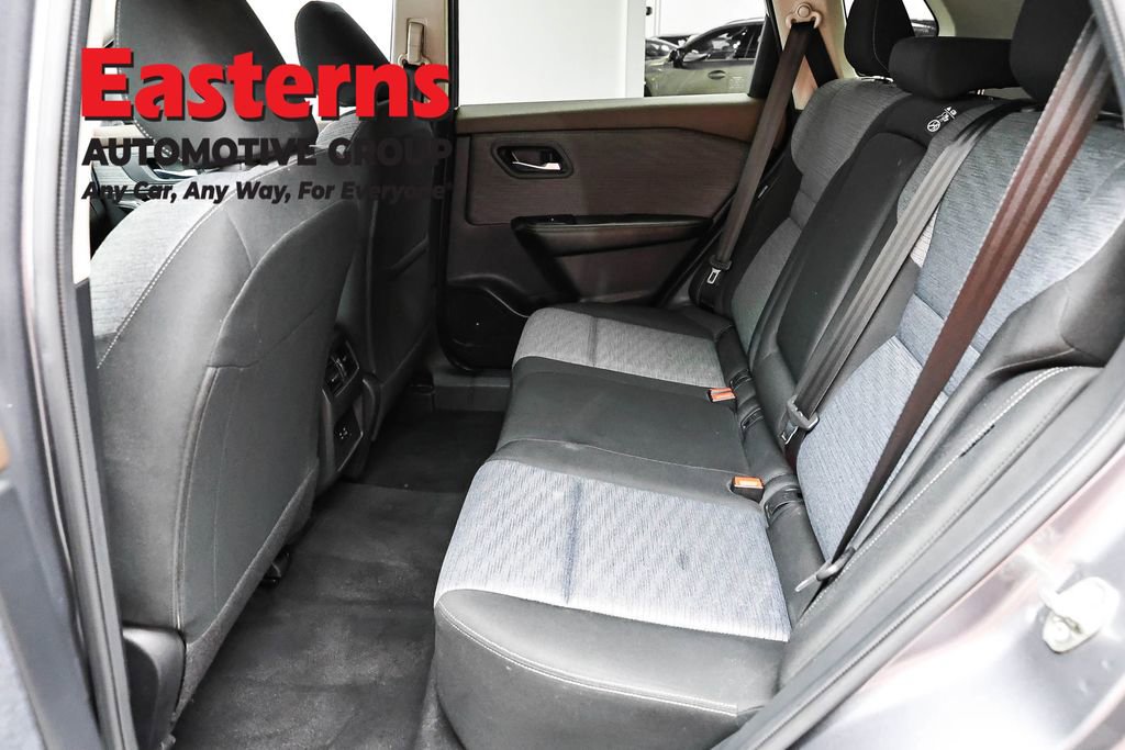 Used 2023 Nissan Rogue SV AWD/4WD image 20
