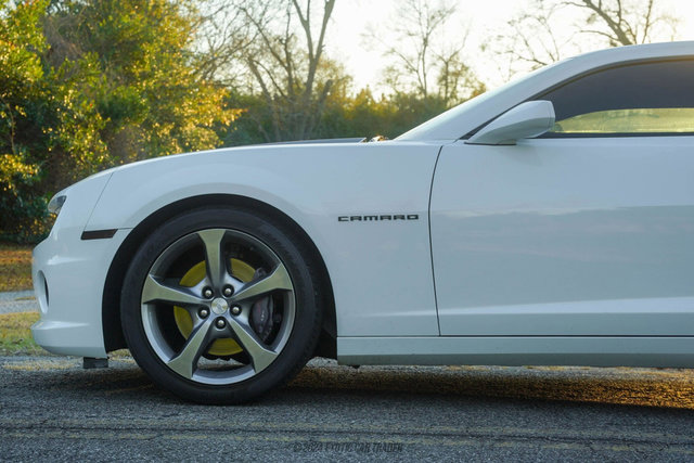 Used 2013 Chevrolet Camaro SS w/ RS Package image 4
