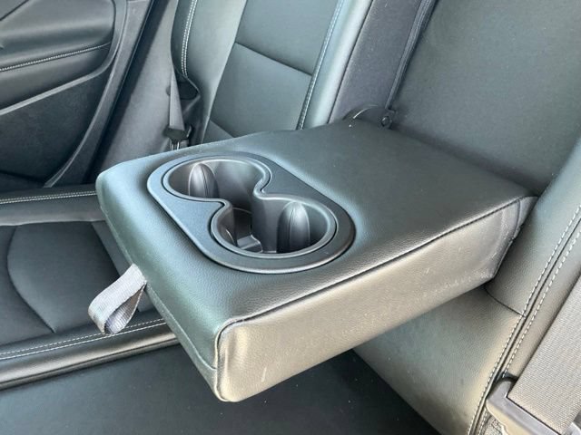 Used 2023 GMC Terrain SLT w/ Infotainment Package II FWD image 35
