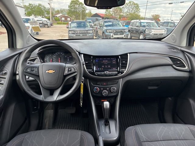 Used 2020 Chevrolet Trax LT FWD image 21