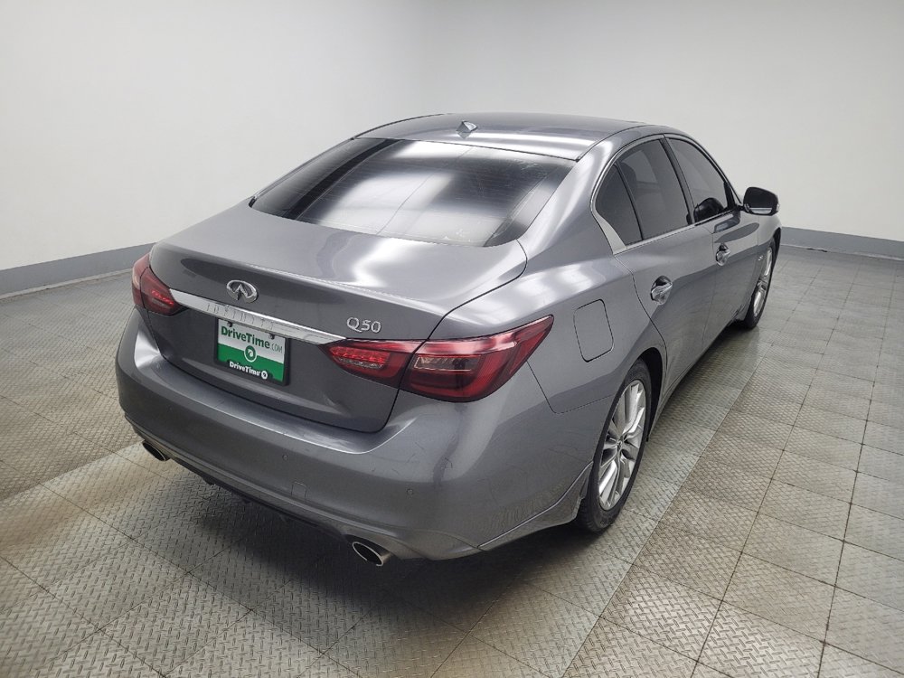 Used 2018 INFINITI Q50 Luxe w/ Essential Package (2.0T Luxe) RWD image 9