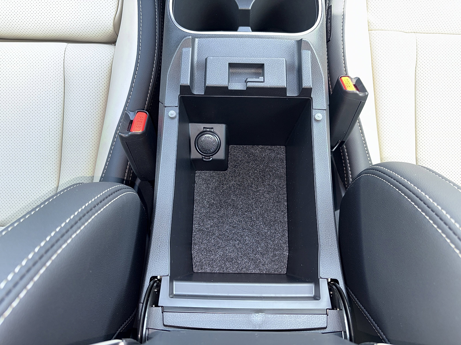 Used 2025 Subaru Outback Limited image 26