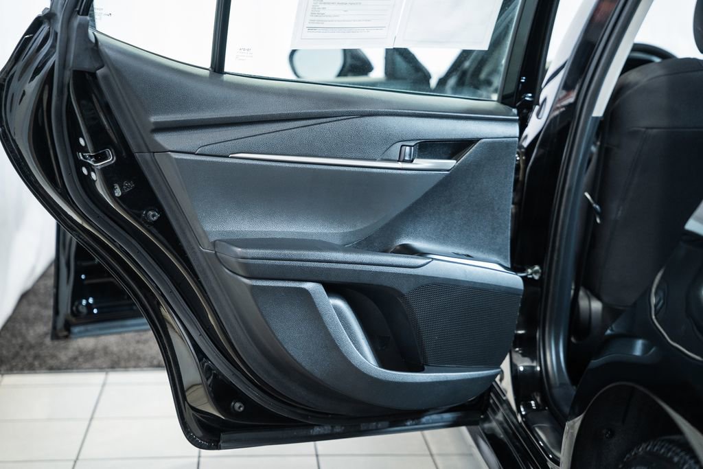 Used 2025 Toyota Camry LE image 34