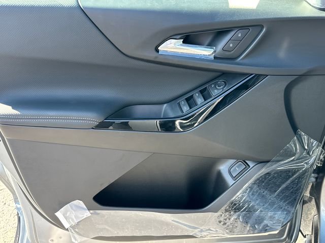 New 2026 Chevrolet Equinox LT w/ Convenience Package II AWD/4WD image 10