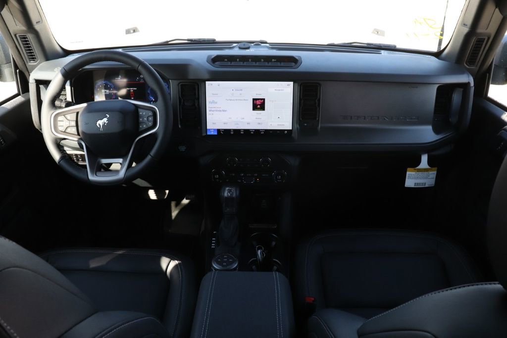 New 2026 Ford Bronco Badlands image 12