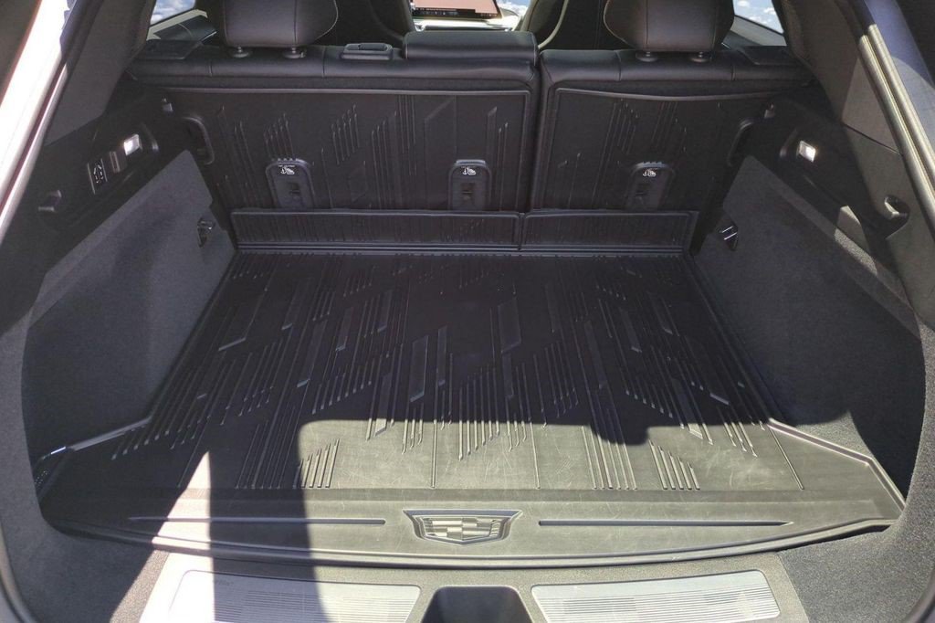 Certified 2024 Cadillac Lyriq Sport AWD/4WD image 17