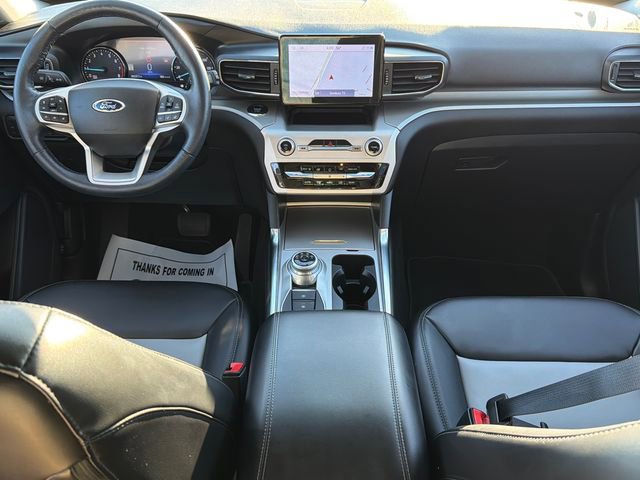 Used 2022 Ford Explorer XLT w/ Equipment Group 202A image 11