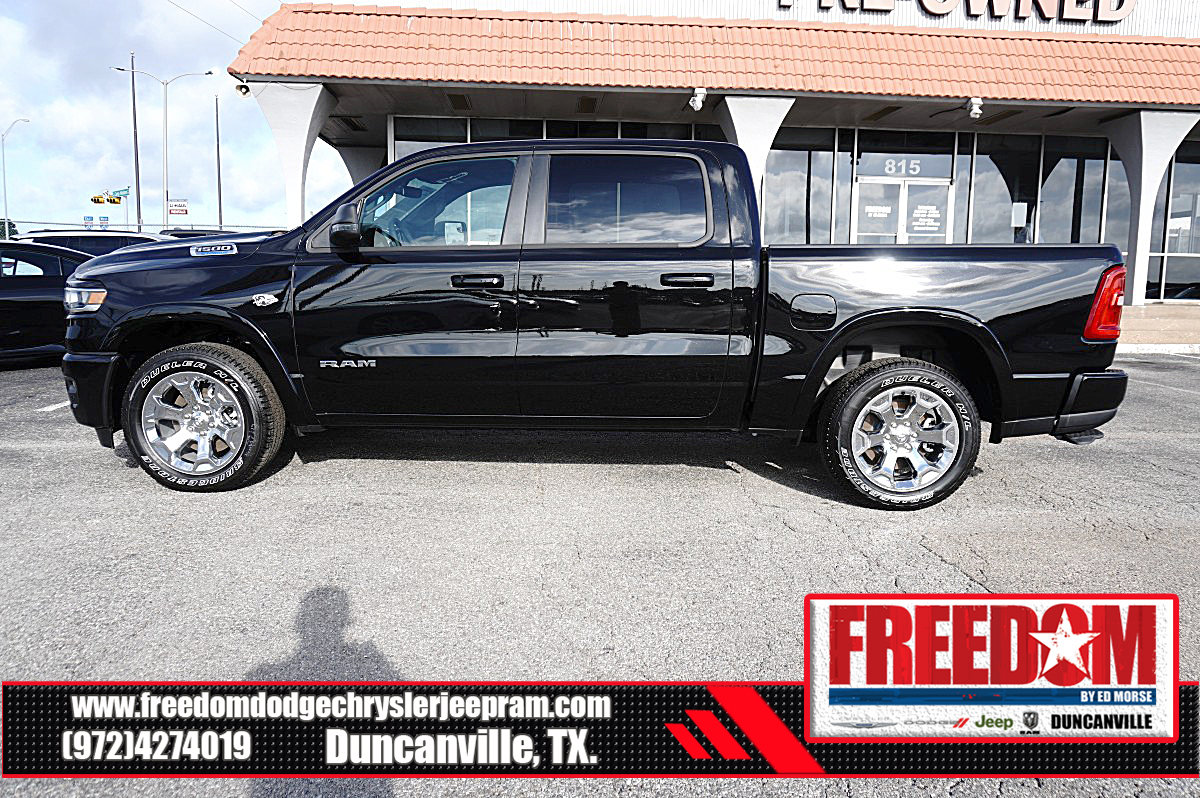 Used 2026 RAM 1500 Big Horn AWD/4WD image 2
