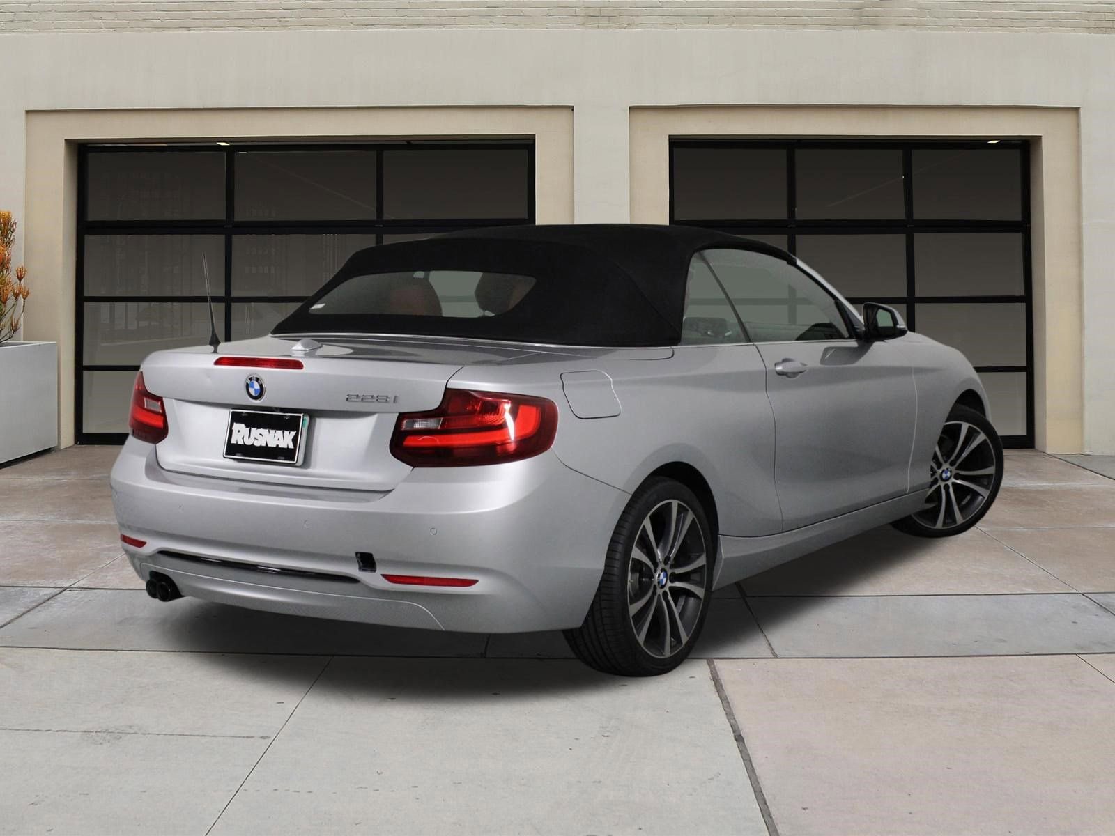 Used 2016 BMW 228i Convertible RWD image 4