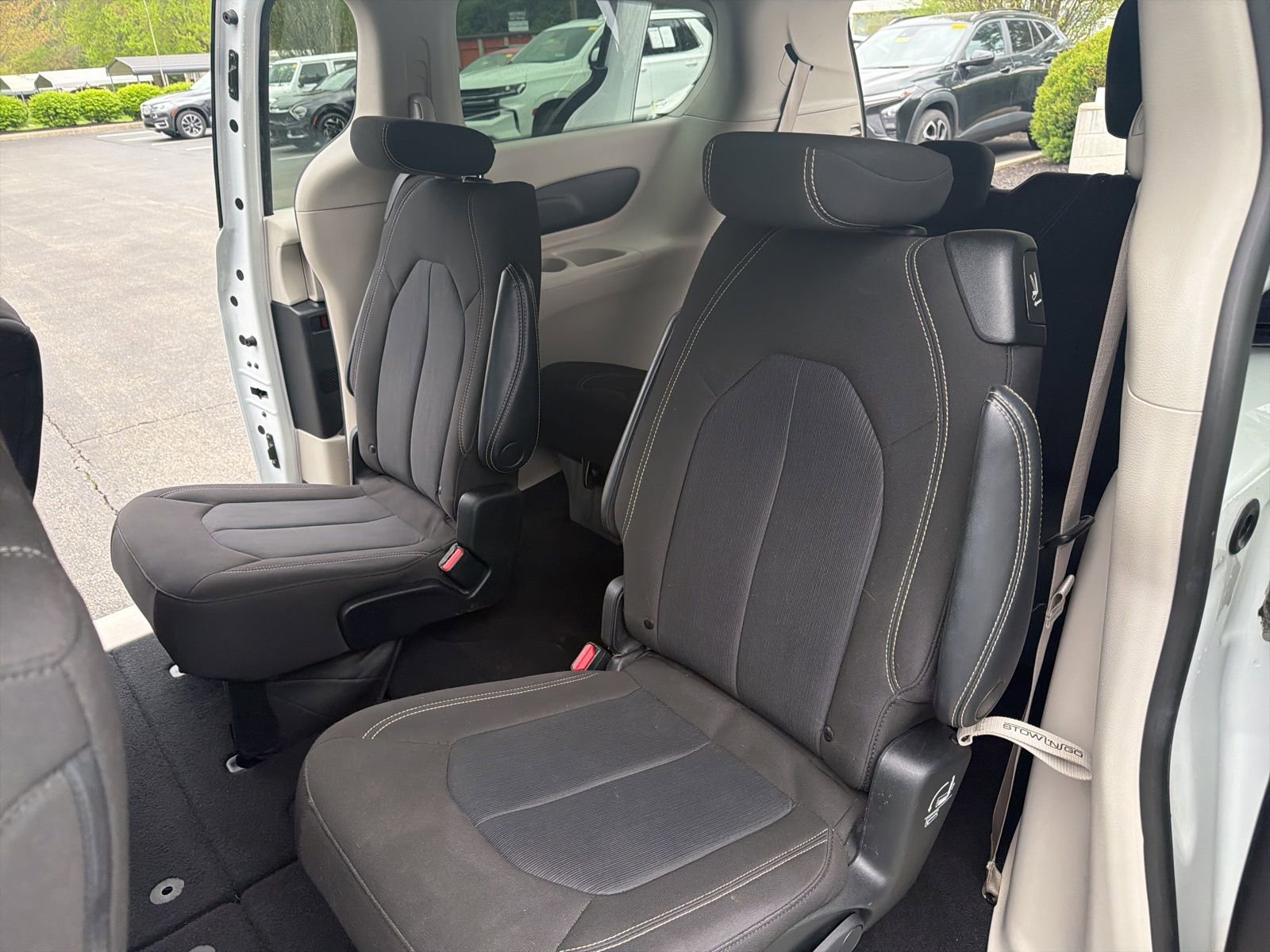 Used 2023 Chrysler Voyager LX FWD image 24