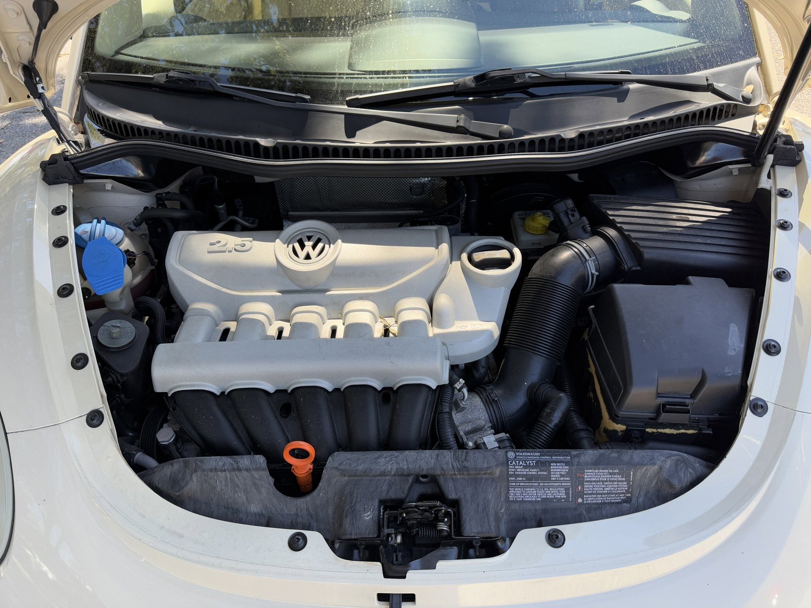 Used 2008 Volkswagen Beetle S image 30