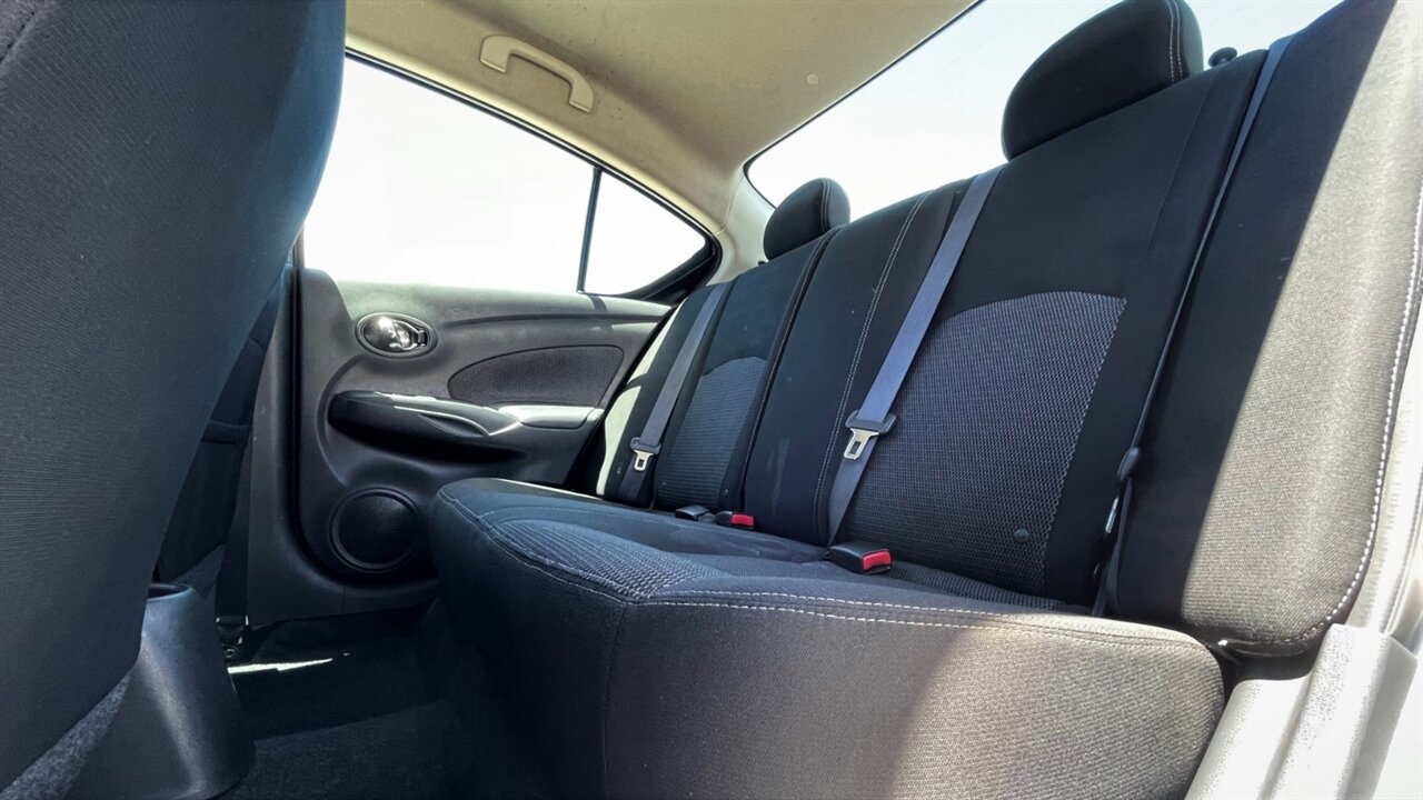 Used 2018 Nissan Versa SV FWD image 11