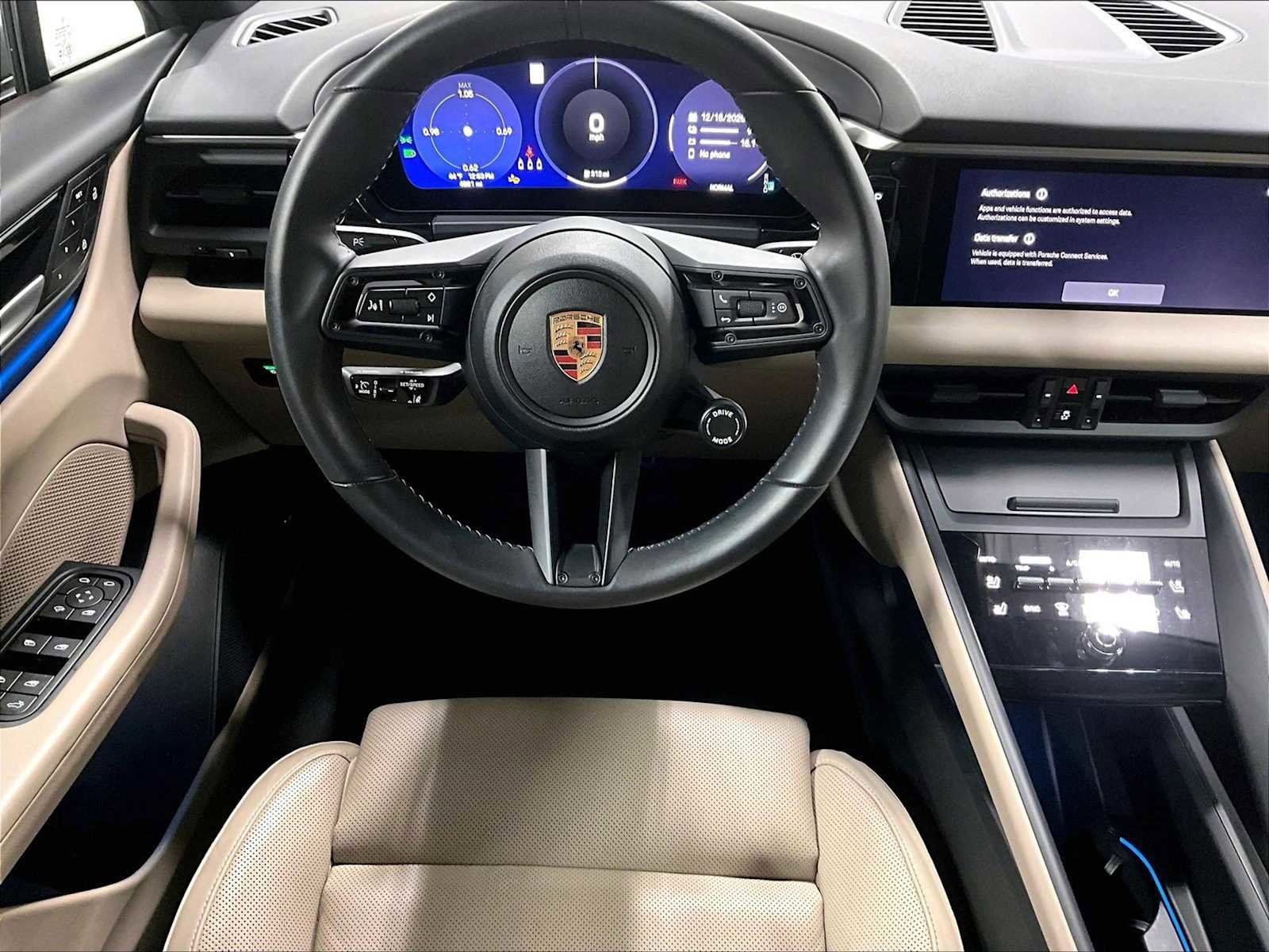 Used 2025 Porsche Macan Electric image 16