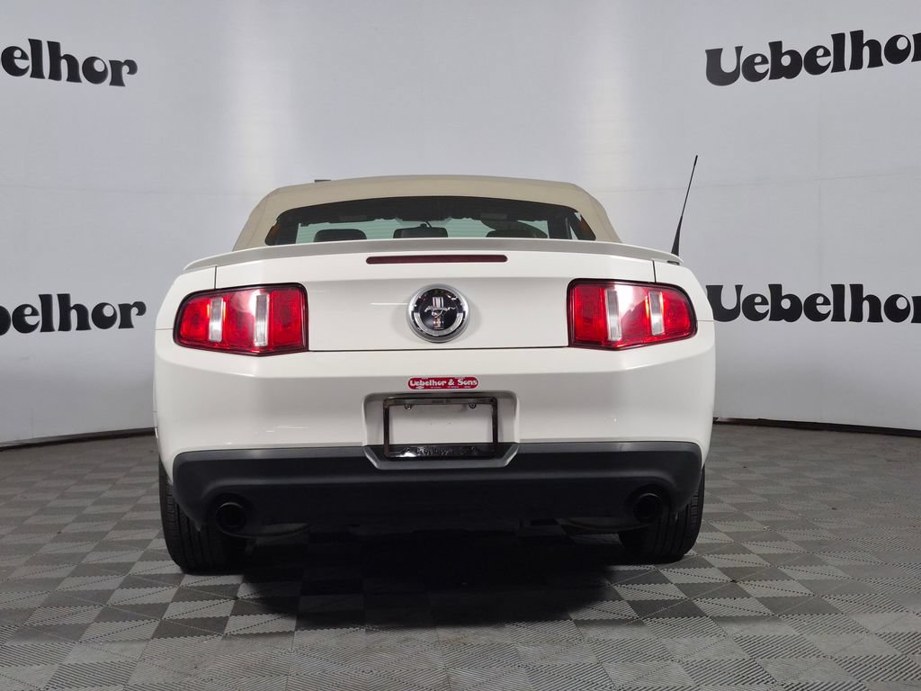 Used 2012 Ford Mustang Premium RWD image 6