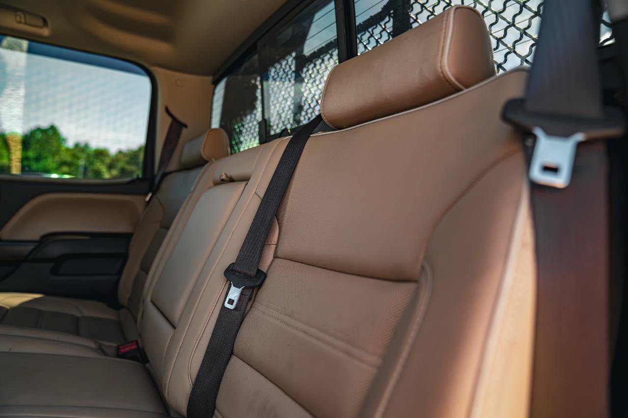Used 2019 GMC Sierra 2500 Denali w/ Duramax Plus Package AWD/4WD image 33