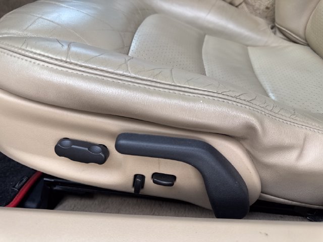 Used 2005 Chevrolet Corvette Convertible w/ Preferred Equipment Group RWD image 39