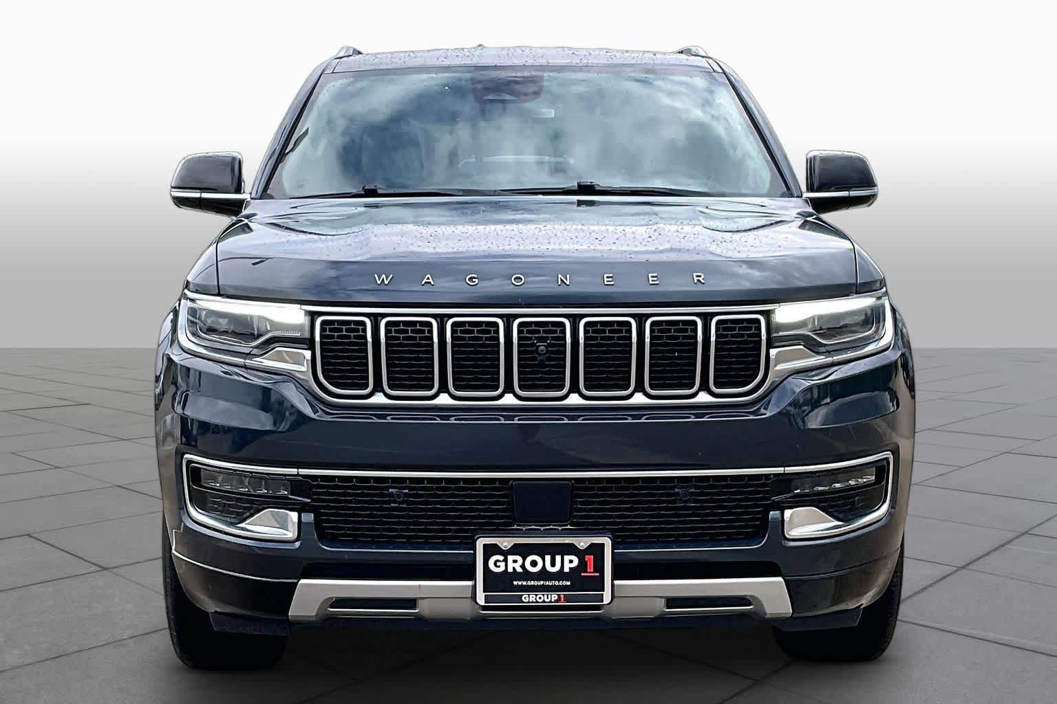 Used 2023 Jeep Wagoneer Series II w/ Convenience Group I RWD image 3