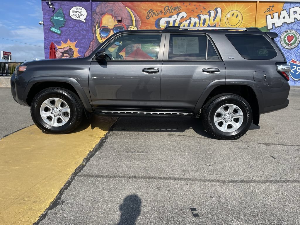 Used 2023 Toyota 4Runner SR5 Premium w/ Moonroof Package AWD/4WD image 2