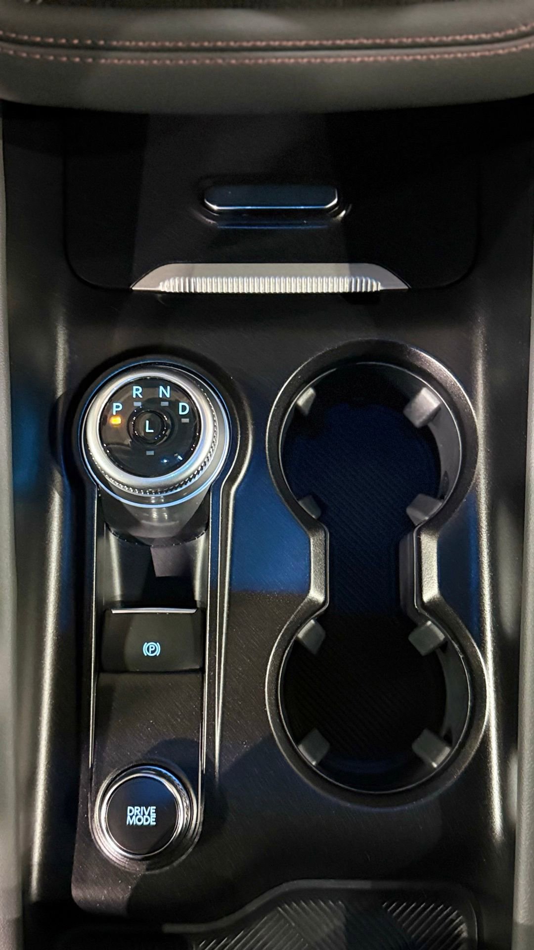 Used 2025 Ford Explorer Active w/ Active Comfort Package image 90