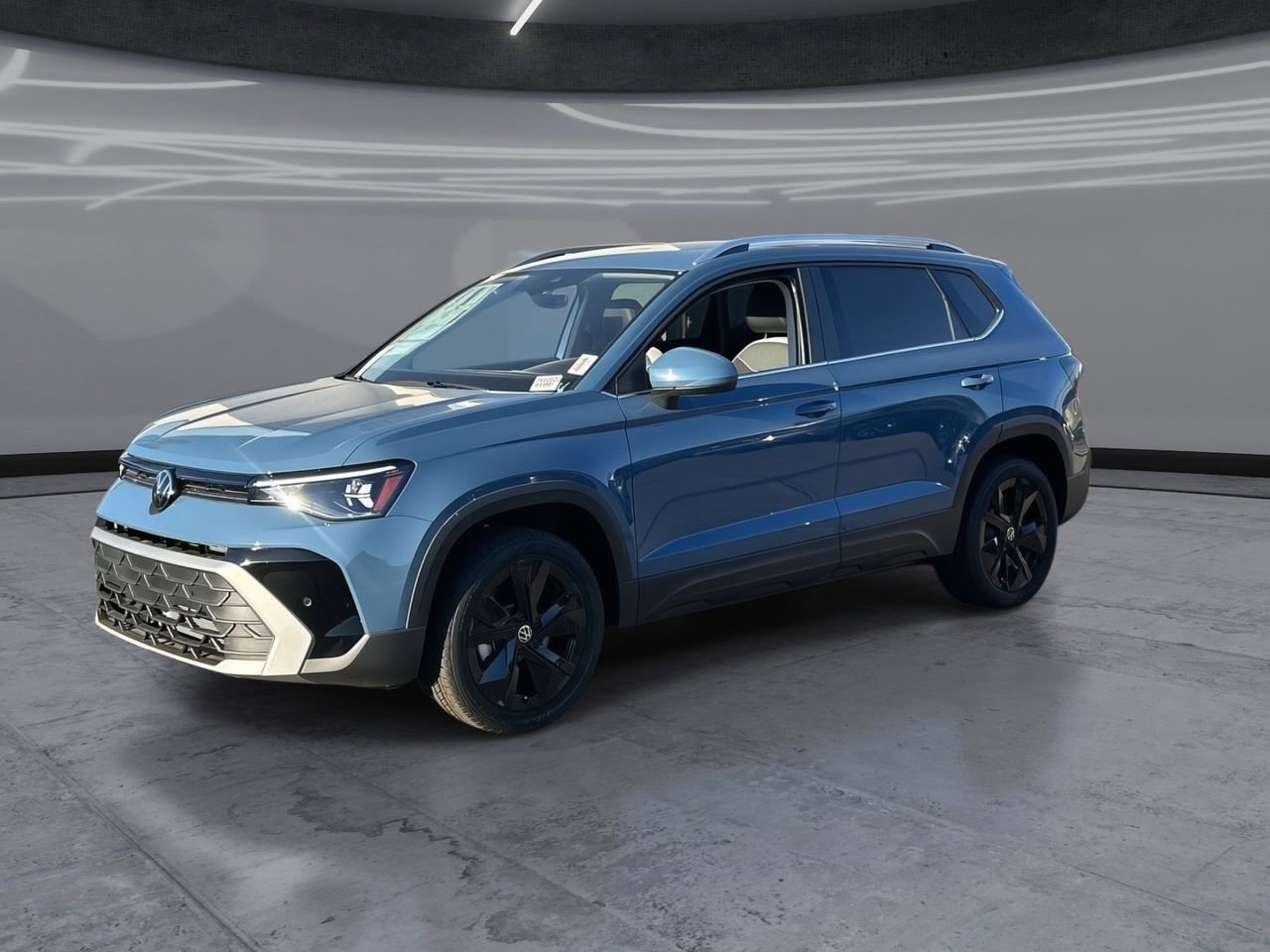 New 2026 Volkswagen Taos SE image 3