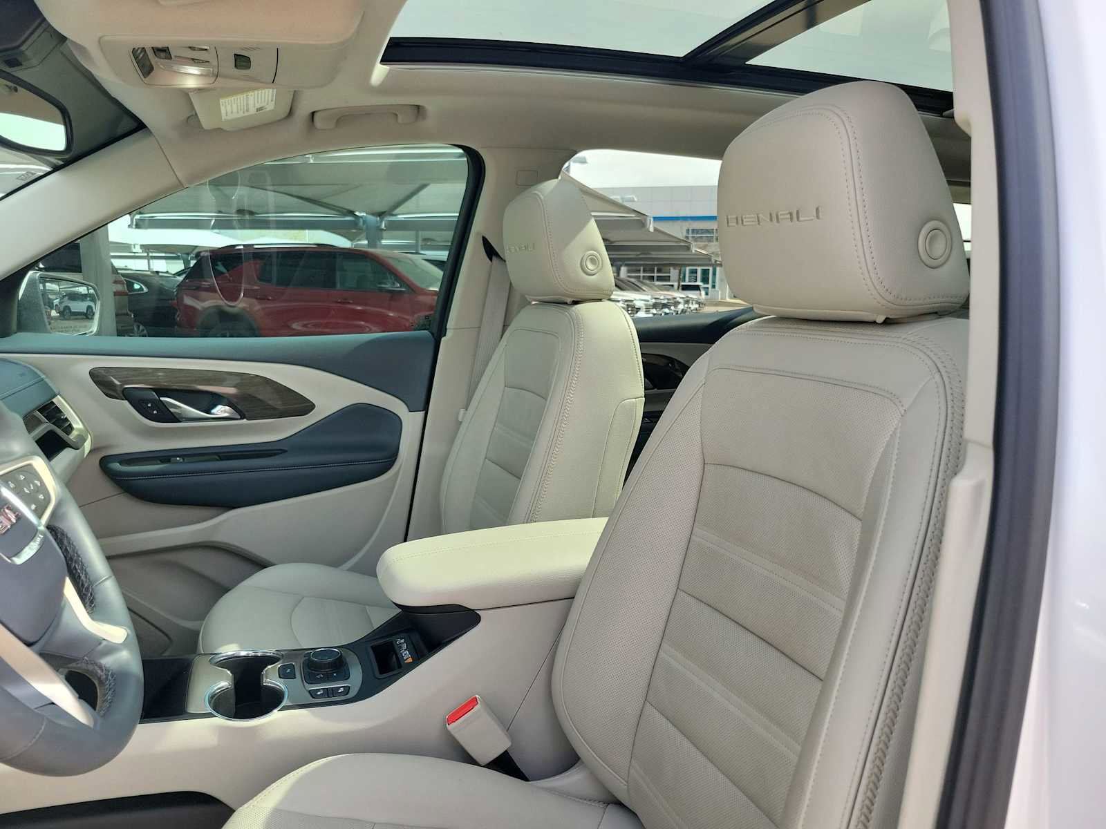 Used 2023 GMC Terrain Denali image 7