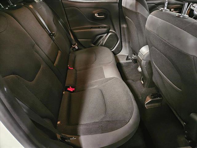 Used 2020 Jeep Renegade Altitude image 18