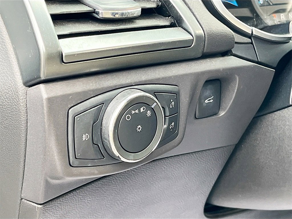 Used 2015 Ford Fusion Energi Titanium w/ Driver Assist Package image 10