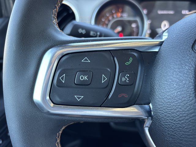 Used 2023 Jeep Gladiator Overland AWD/4WD image 26