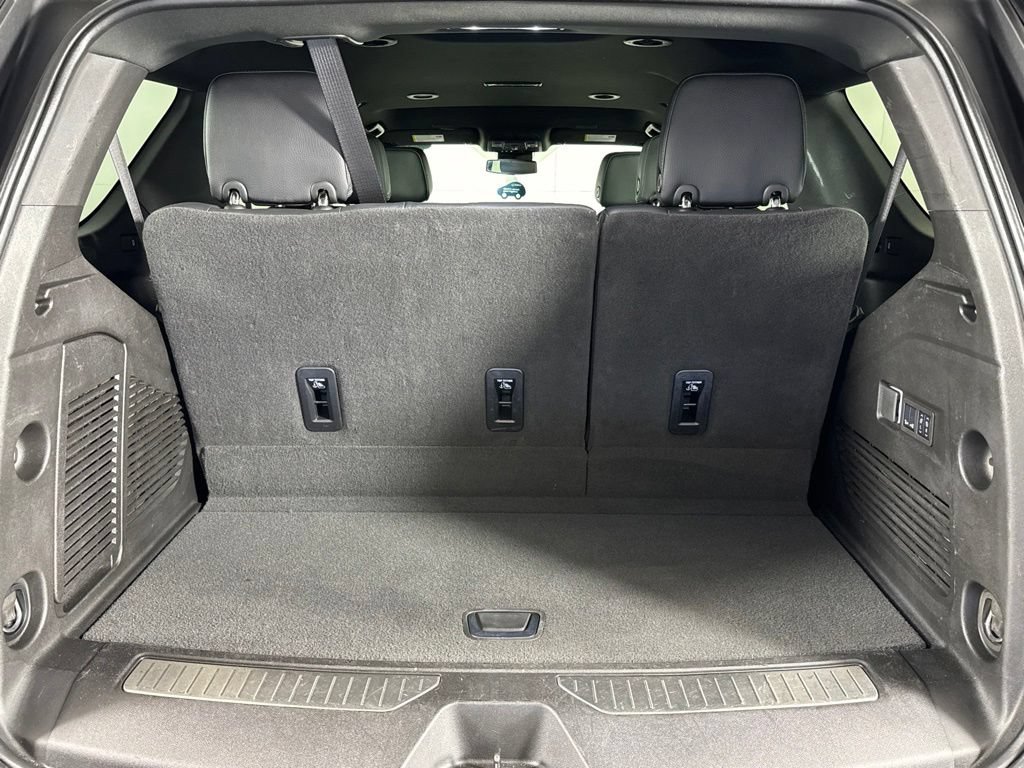 Certified 2025 GMC Yukon Denali AWD/4WD image 34