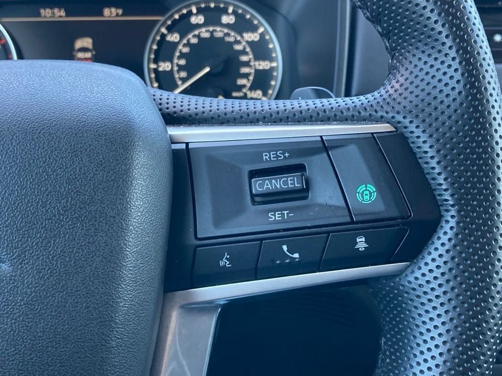 Used 2025 Mitsubishi Outlander SE FWD image 18