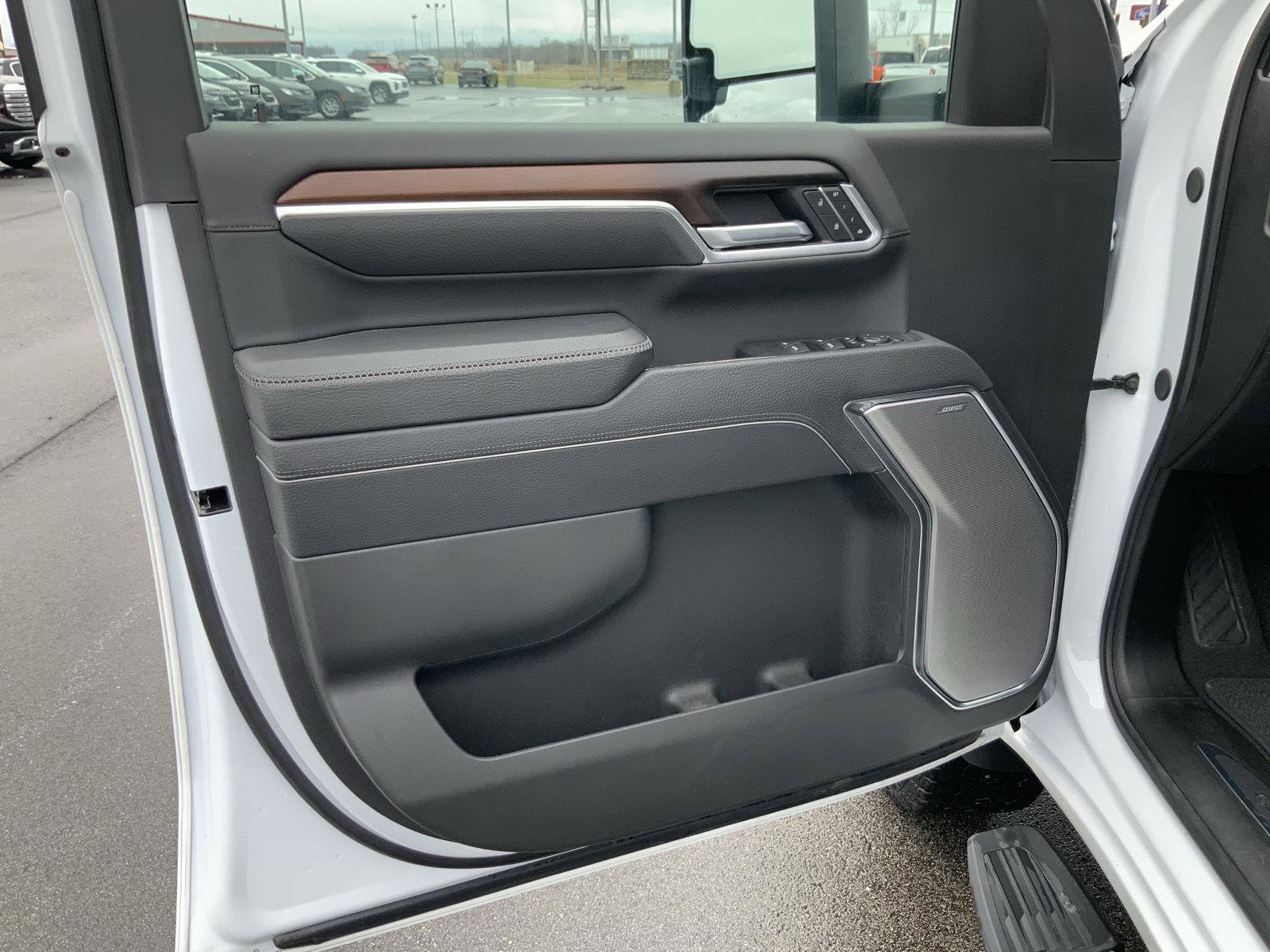 Used 2025 GMC Sierra 2500 Denali image 29