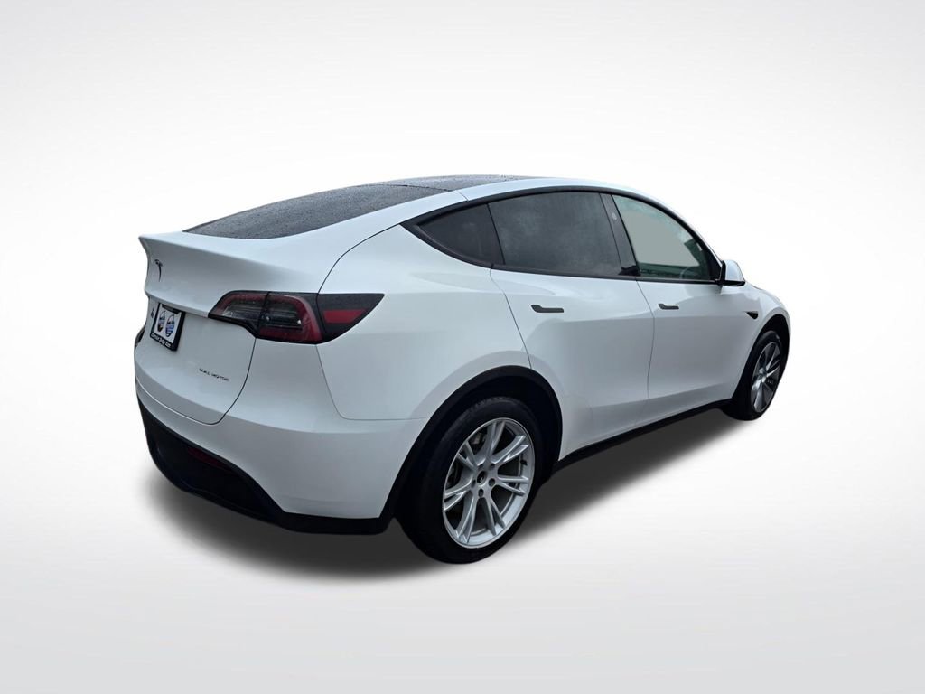 Used 2023 Tesla Model Y Long Range image 5