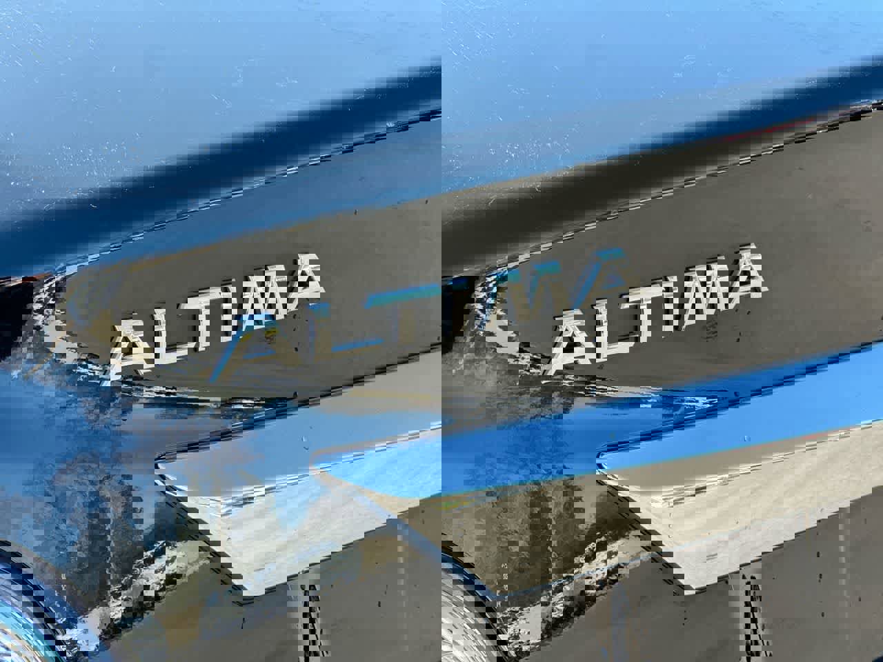 Used 2014 Nissan Altima 2.5 S w/ Display Audio Package image 17