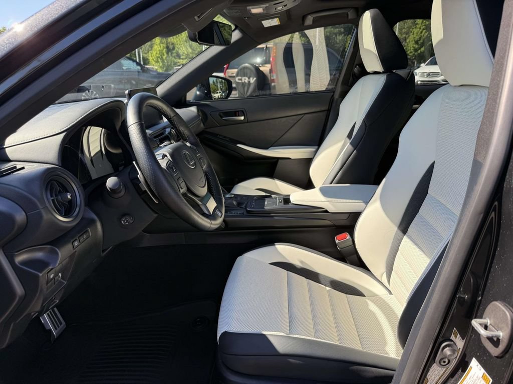 Used 2023 Lexus IS 350 F Sport w/ Memory Package RWD image 13
