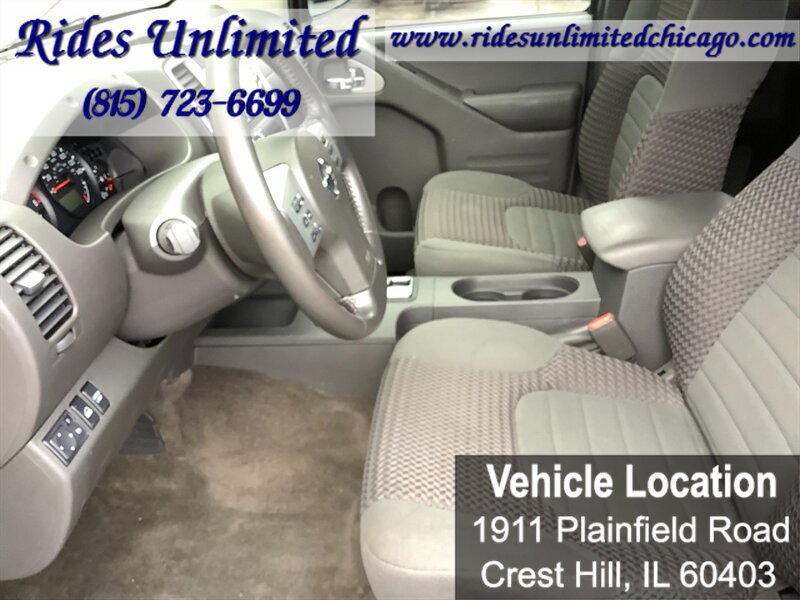 Used 2016 Nissan Frontier SV w/ SV Value Truck Package AWD/4WD image 12