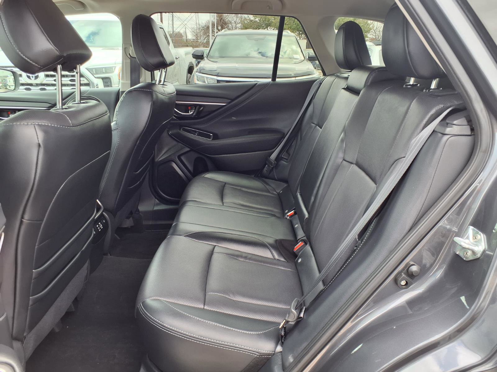 Used 2025 Subaru Outback Limited image 19