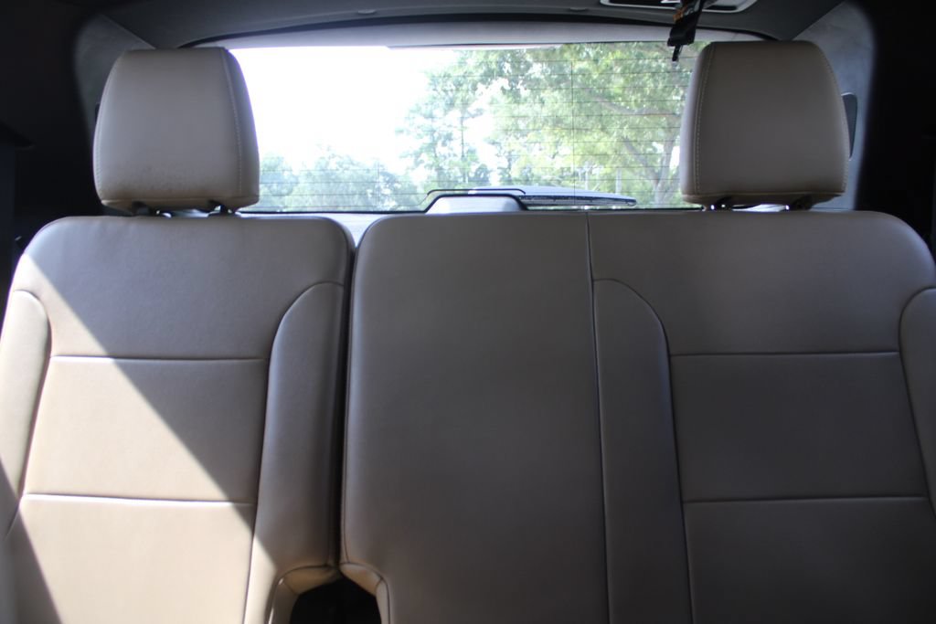 Used 2023 Chevrolet Traverse Premier FWD image 67