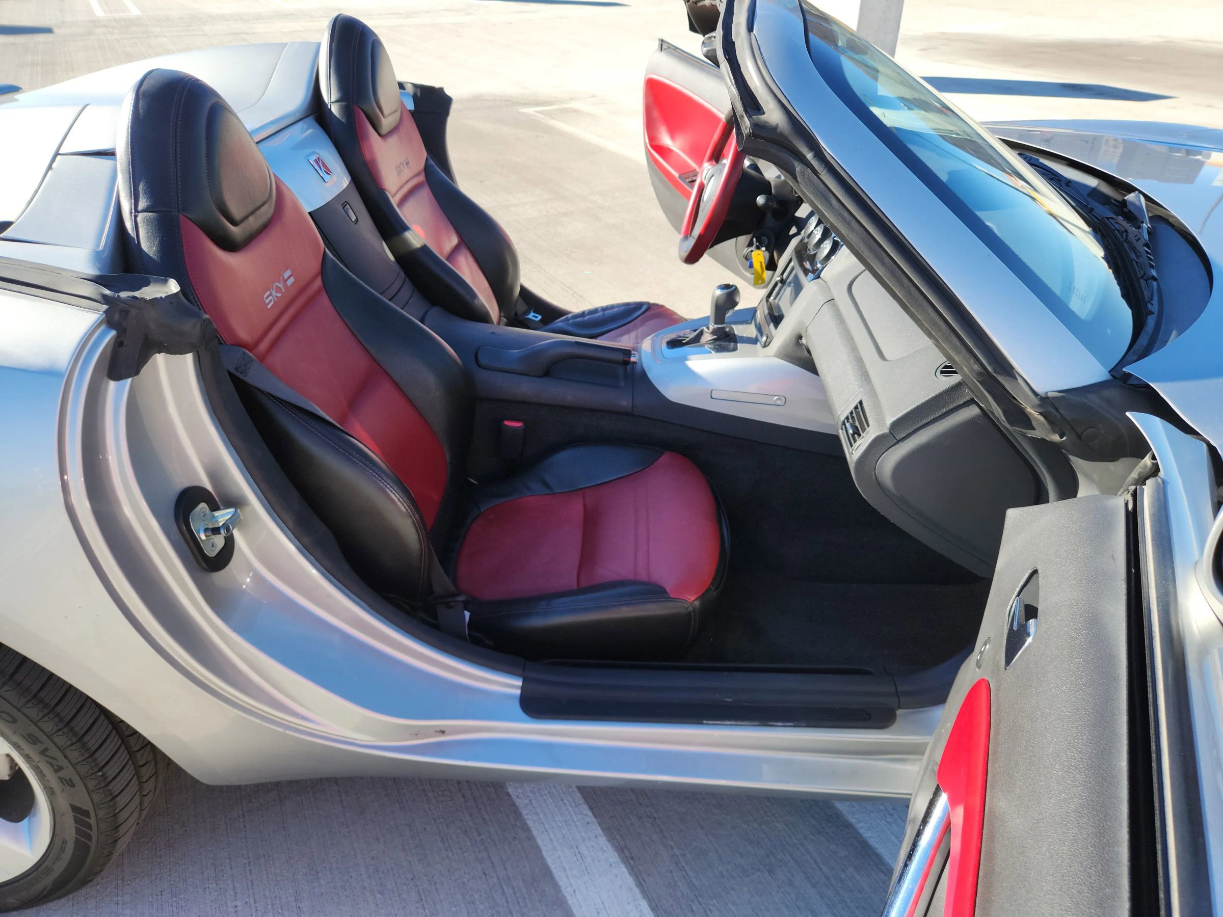 Used 2008 Saturn Sky Red Line RWD image 20