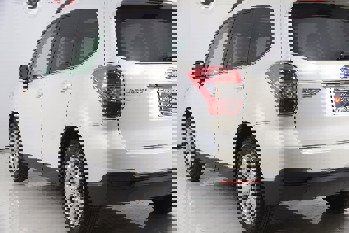 Used 2014 Subaru Forester 2.5i Limited image 21