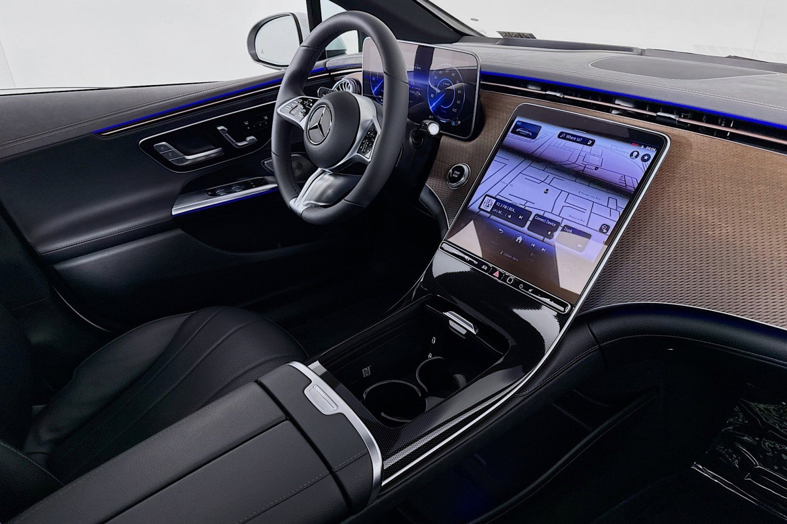 Certified 2023 Mercedes-Benz EQE 350+ 4MATIC Sedan w/ Exclusive Trim Package image 16