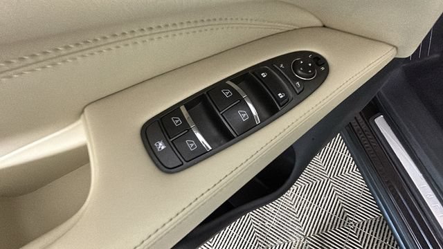 Used 2019 INFINITI QX60 Pure AWD/4WD image 10