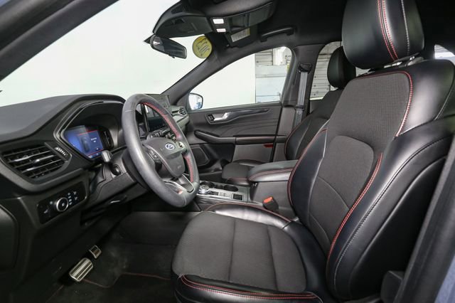 Used 2023 Ford Escape ST-Line Select w/ Tech Pack #1 AWD/4WD image 40