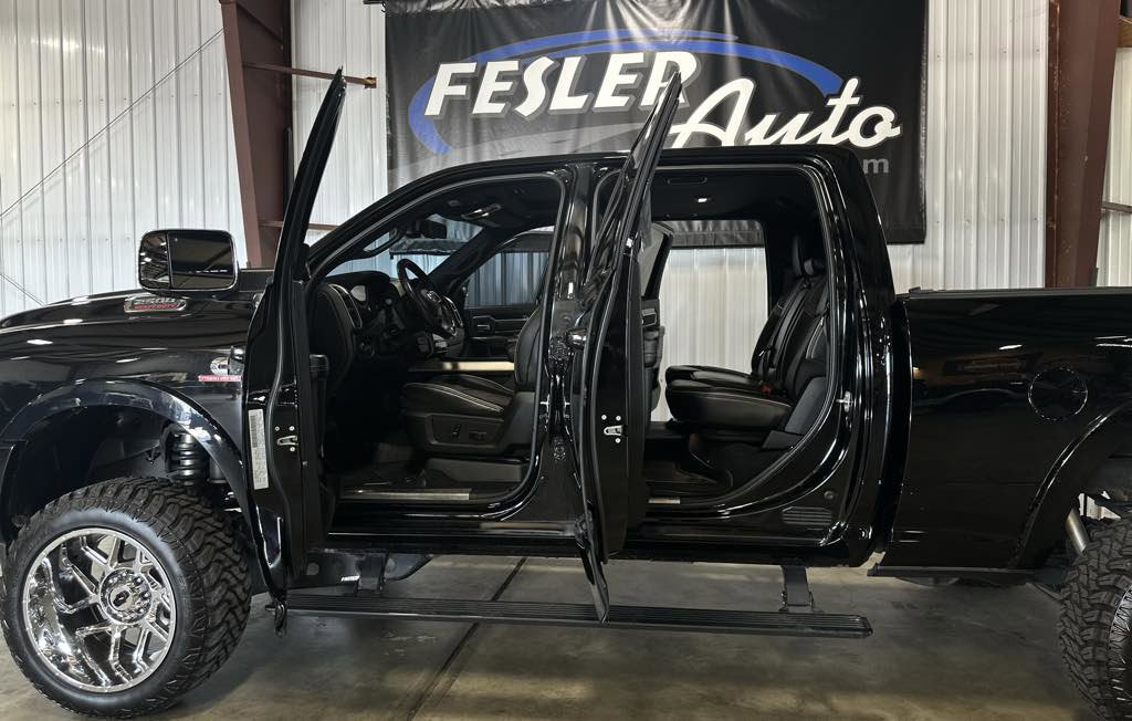 Used 2019 RAM 2500 Laramie image 29