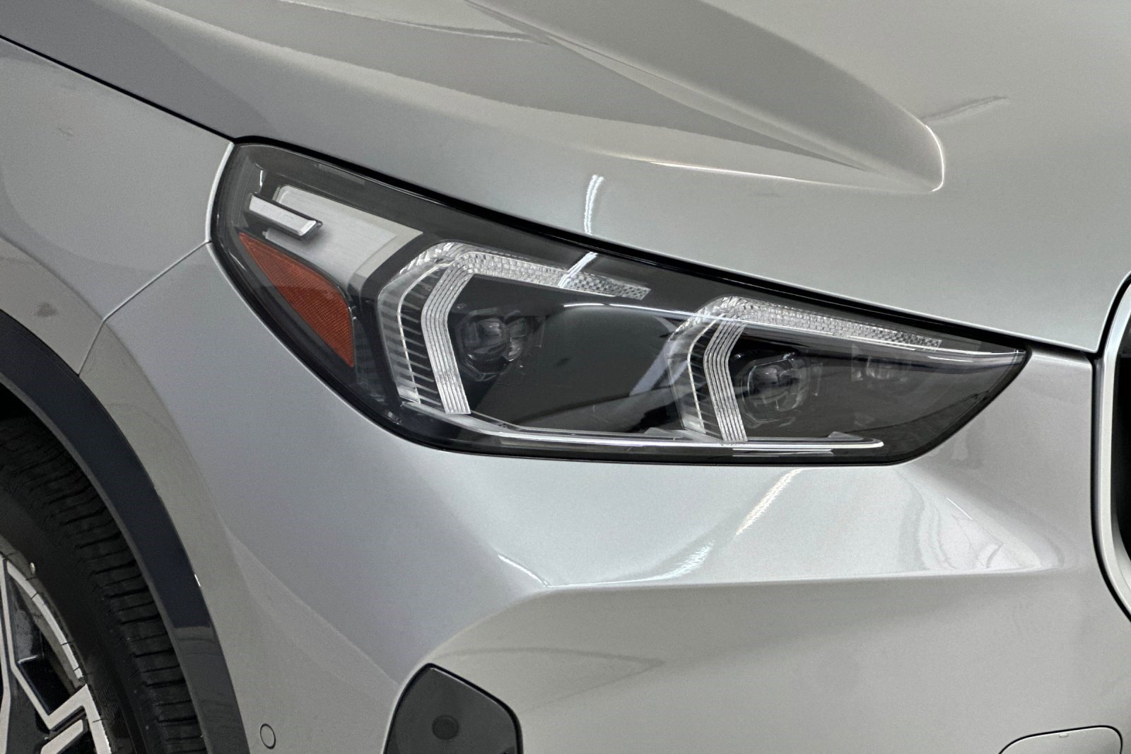 Used 2025 BMW X1 xDrive28i w/ Convenience Package image 11